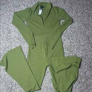 PrettyLittleThing Maternity Olive Green Ribbed Long Sleeve Jumpsuit